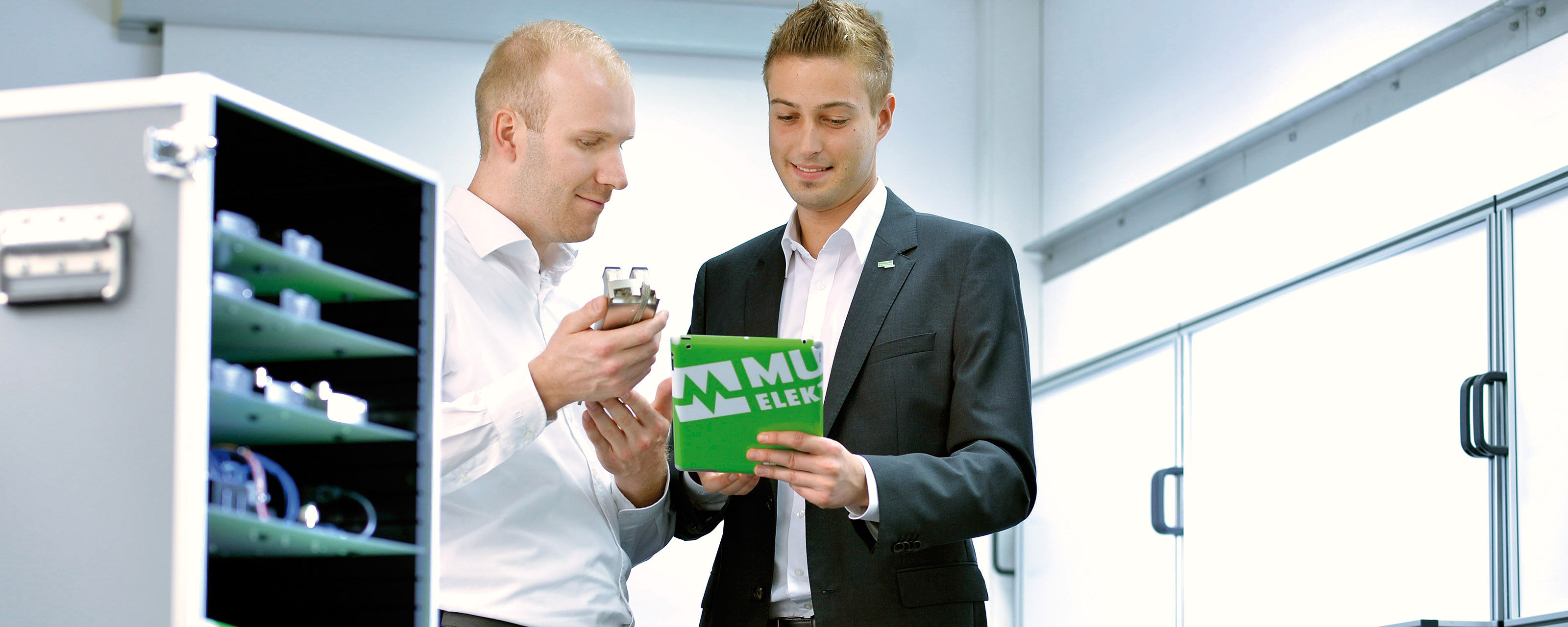 Employés de Murrelektronik en discussion Employés de Murrelektronik en discussion